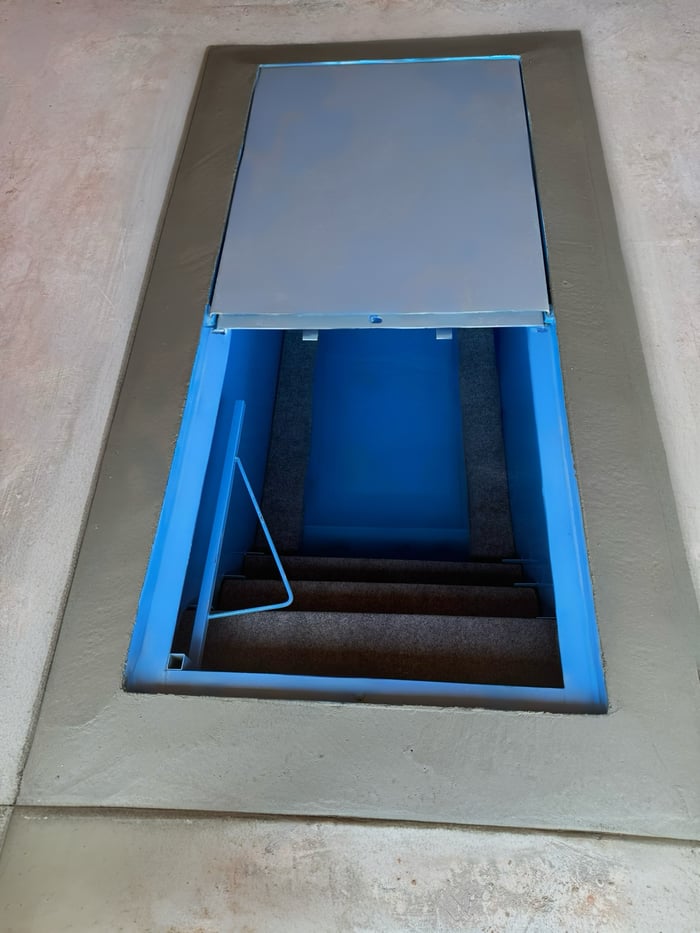 Small Inground Steel Shelter (F10) image